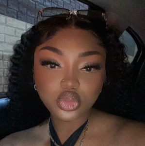 Meet your Posher, Nasya